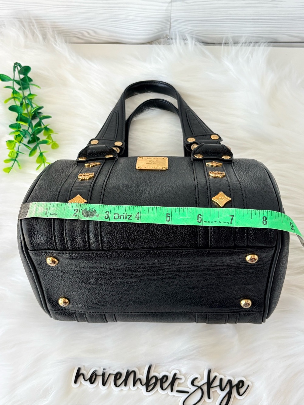 MCM Black Leather Bauletto Boston bag with Gold Hardware - Picture 14 of 16